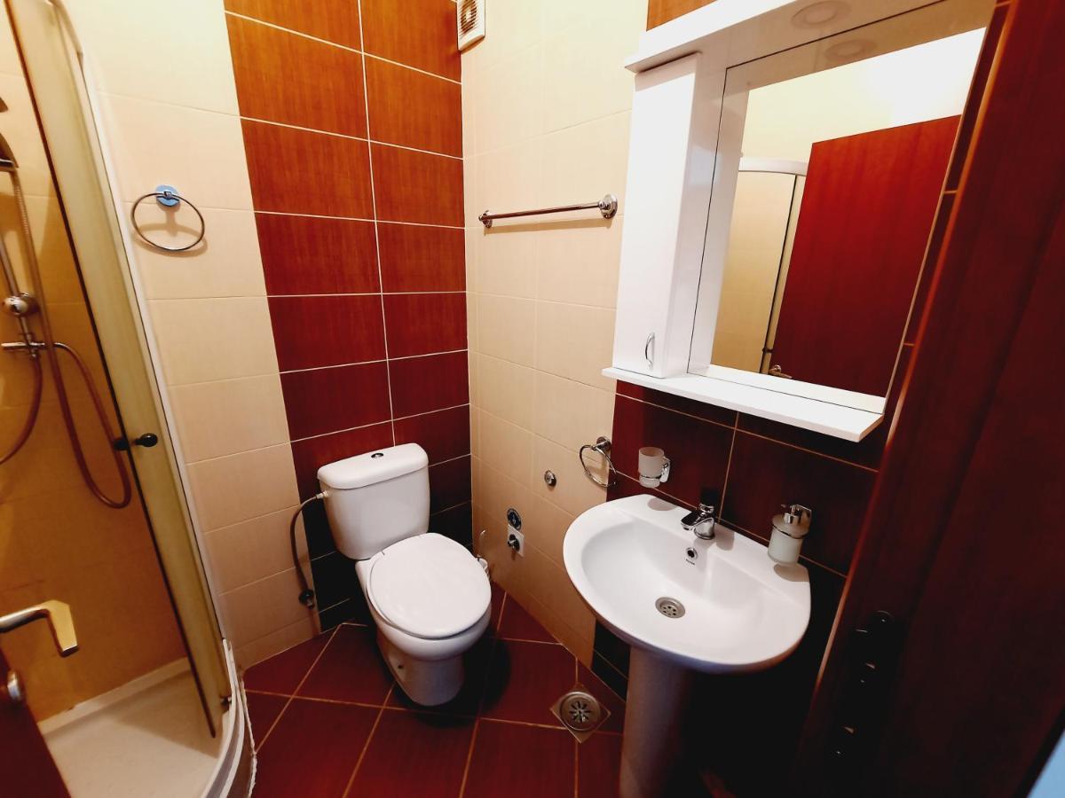 Apartment Centrum - Free Private Parking Νόβι Σαντ Εξωτερικό φωτογραφία