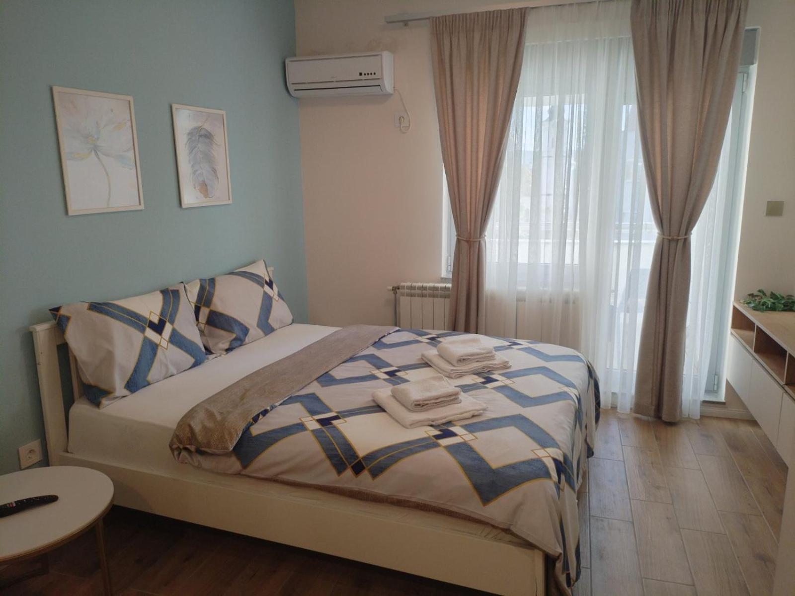 Apartment Centrum - Free Private Parking Νόβι Σαντ Εξωτερικό φωτογραφία