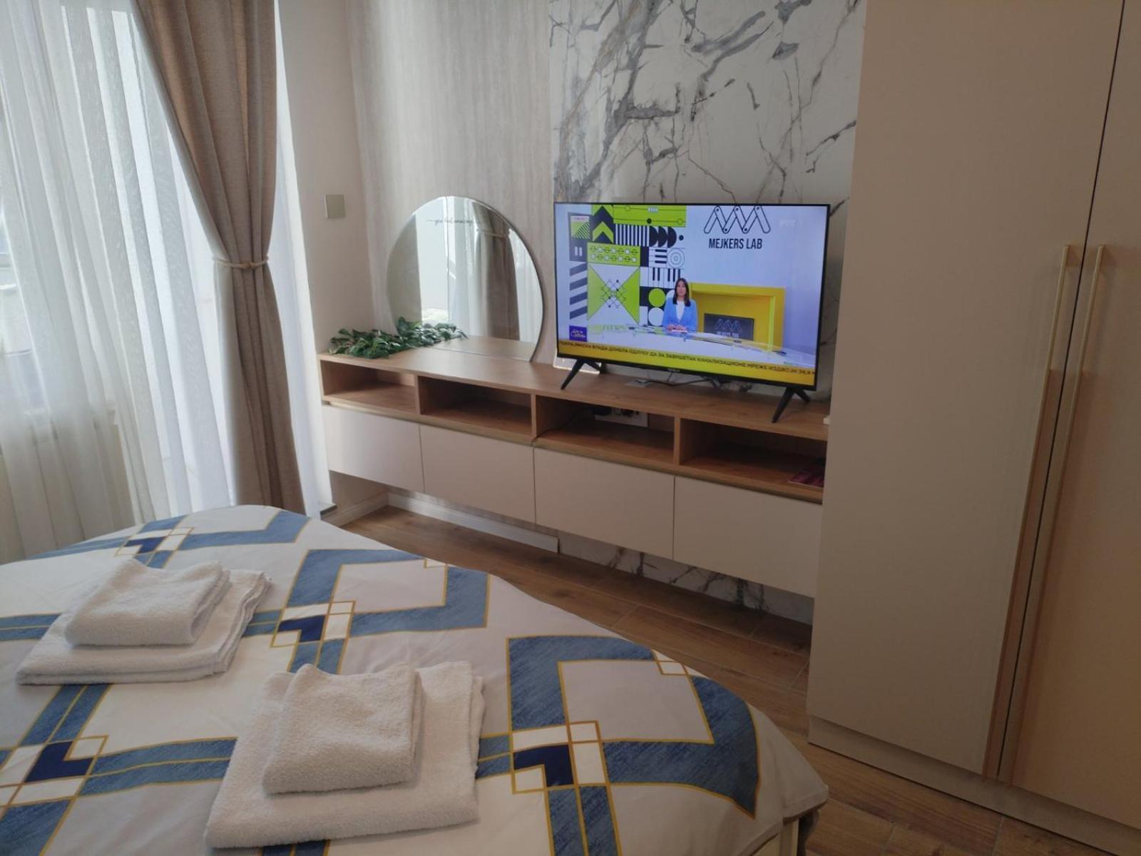 Apartment Centrum - Free Private Parking Νόβι Σαντ Εξωτερικό φωτογραφία