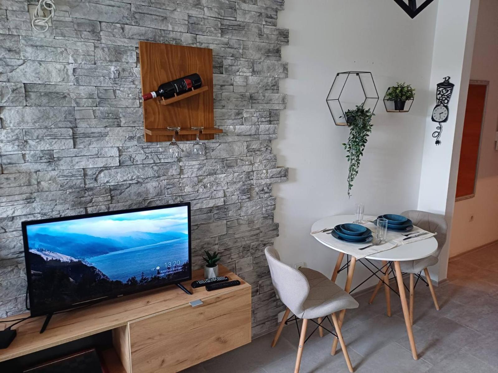 Apartment Centrum - Free Private Parking Νόβι Σαντ Εξωτερικό φωτογραφία