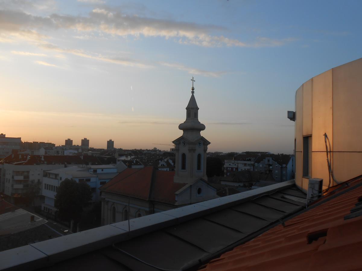 Apartment Centrum - Free Private Parking Νόβι Σαντ Εξωτερικό φωτογραφία